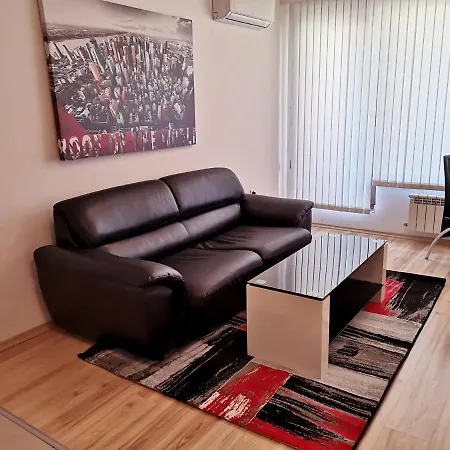 Venice Apartment *
