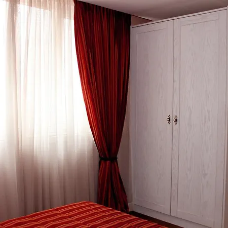 Venice Apartment *
